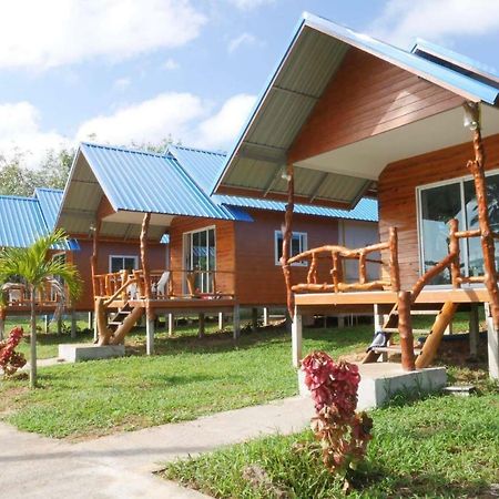 Happy Home Kohjum Koh Jum Ngoại thất bức ảnh
